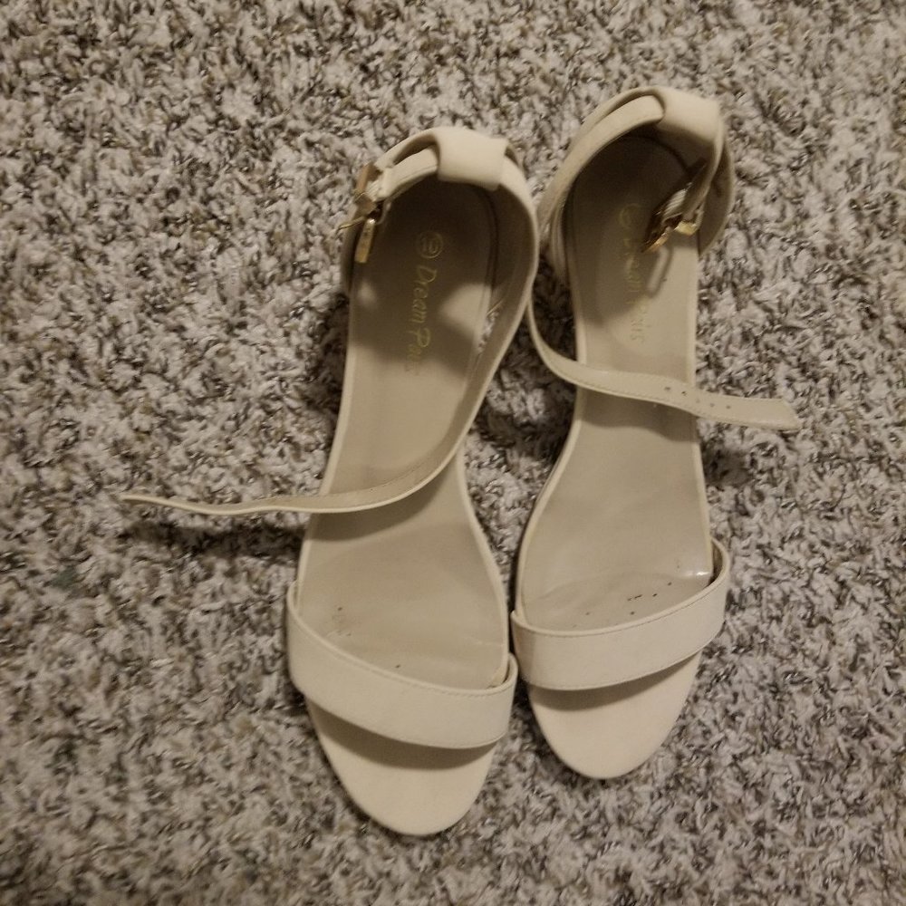 Dream Pairs size 10 ivory 1in wedge strappy dressy shoes